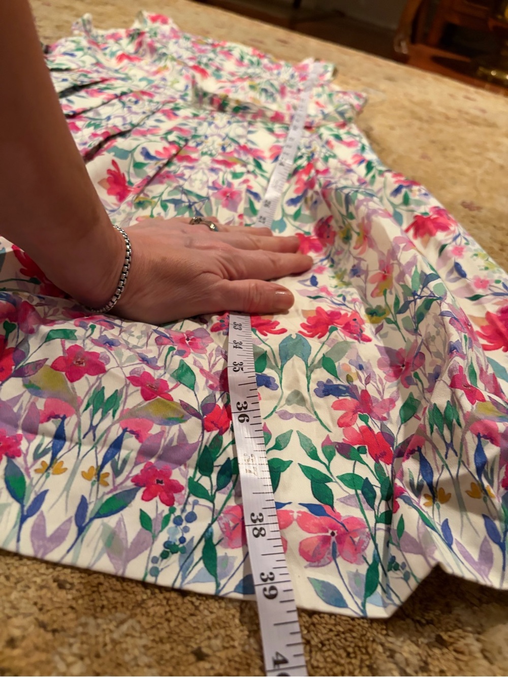 Like New Talbots Falling Floral / Rose Garden Fit & Flare Dress. Quiet luxury - Picture 4 of 6